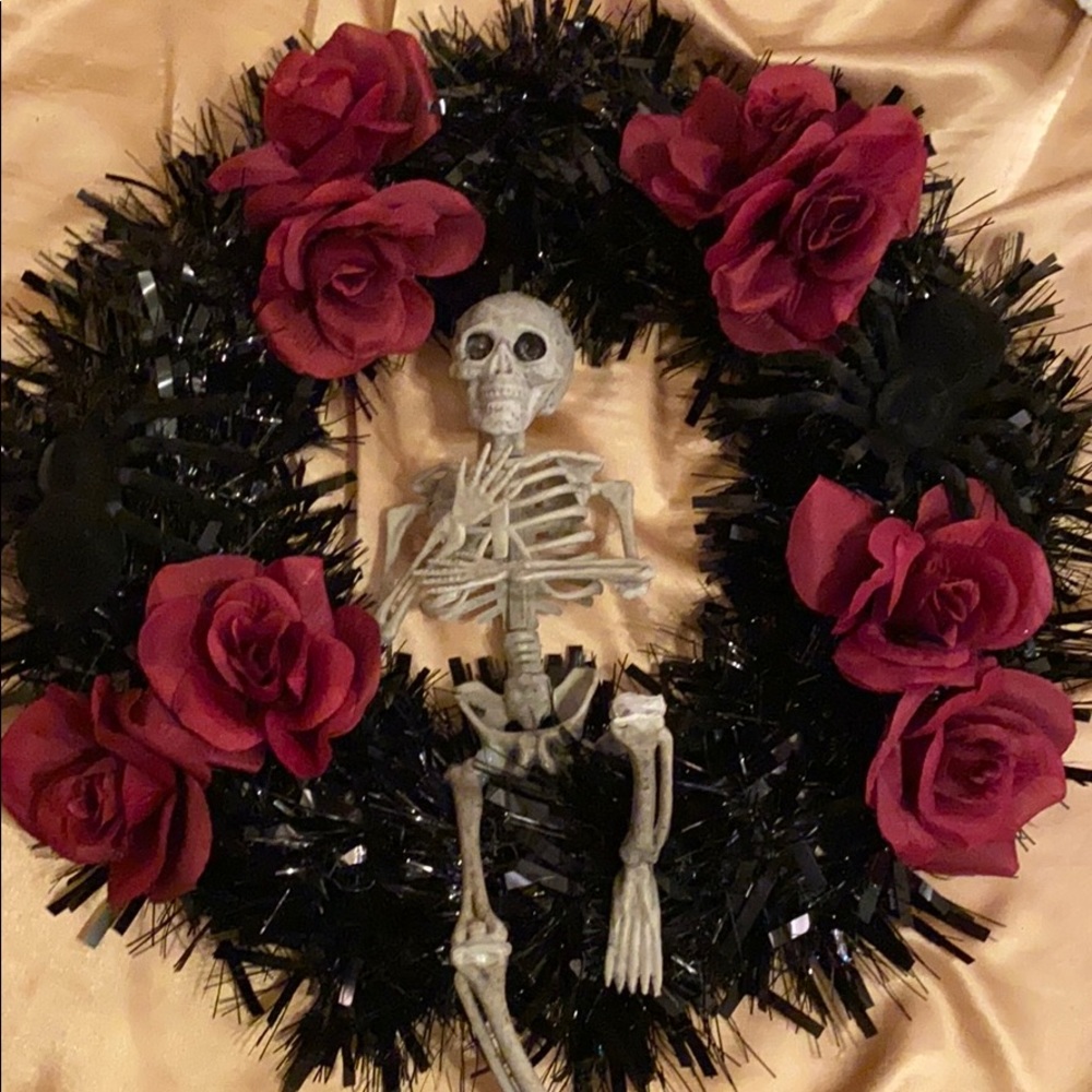Hallowed wreath